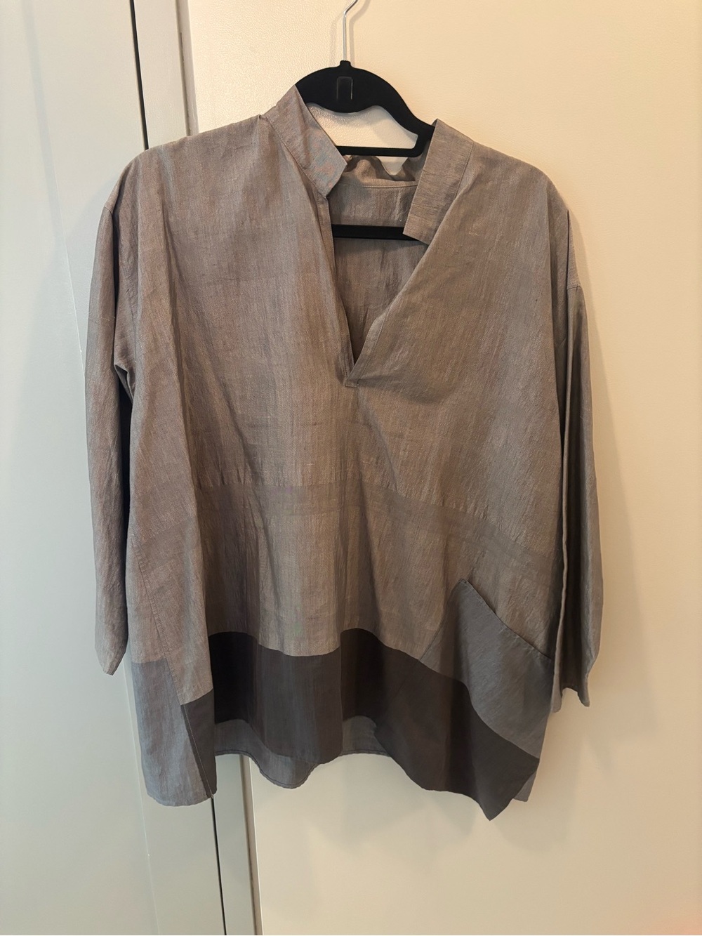 Babaghuri Gray Relaxed V-Neck Women’s Shirt